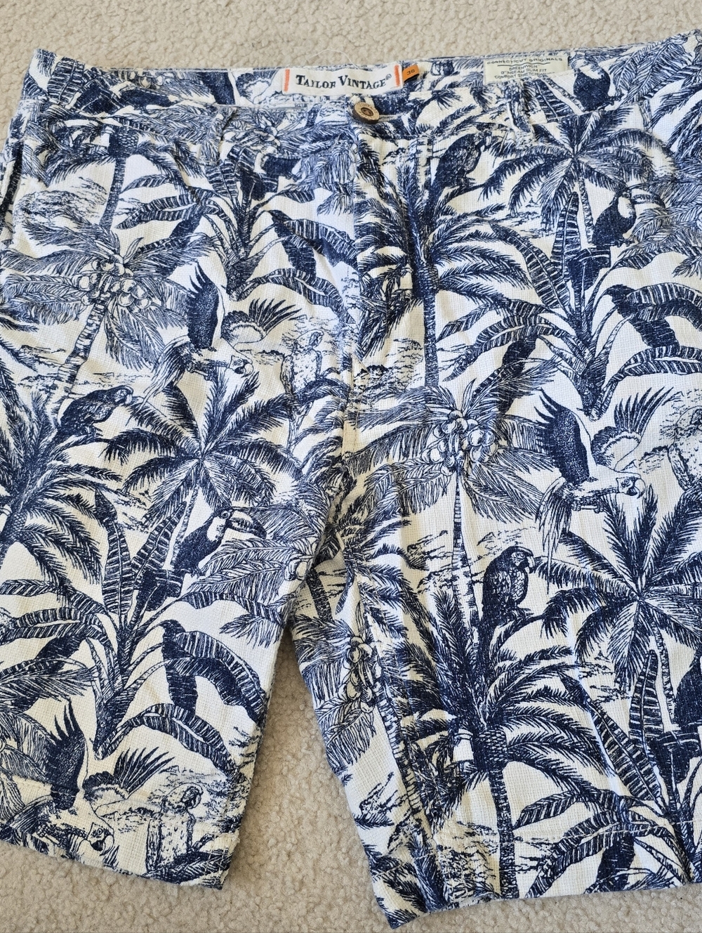 Vintage Taylor Tropical Print Shorts Size 36 Cotton Linen Palm Tree Beach